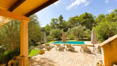 Rustic finca on Calle Primera Volta — photo 3