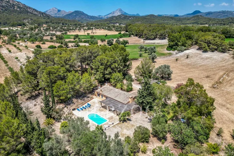 Rustic finca with vacation license on 26,700 m² of land near Paguera — photo 2