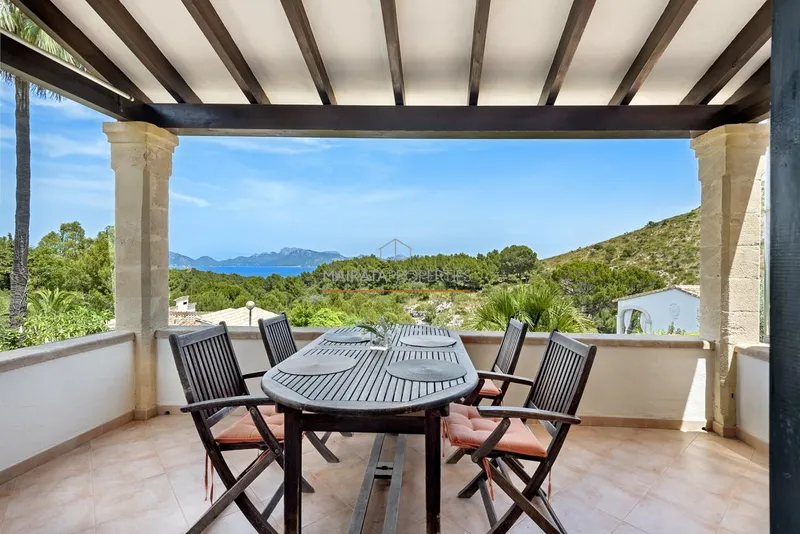 Villa for sale in Bonaire, Alcudia, Mallorca — photo 4