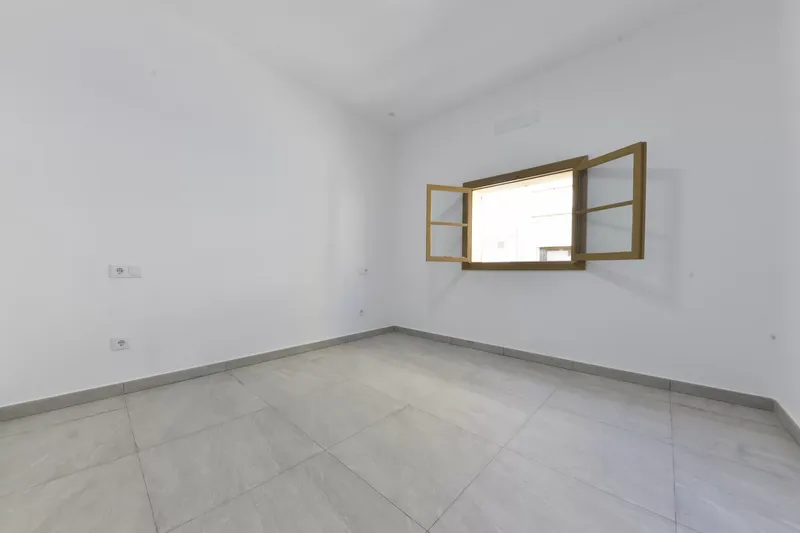 Fully renovated apartment with private terrace in Manacor — photo 5