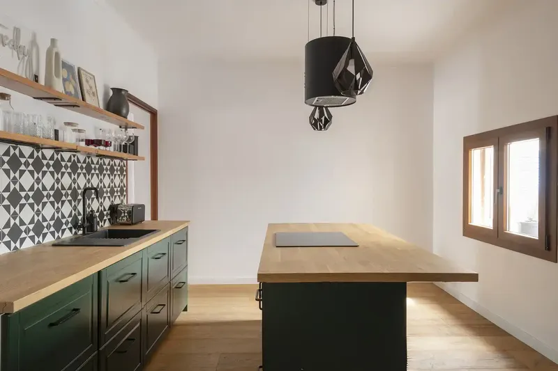 Piso en el centro se Felanitx para alquilar, reformado completamente en el 2022. Dispone de 2 habitaciones, 1 baño, salón con balcón, y una  — photo 4