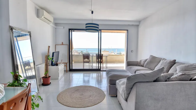 Puerto Portals - 2 Bedroom Apartment With Spectacular Sea Views — photo 2