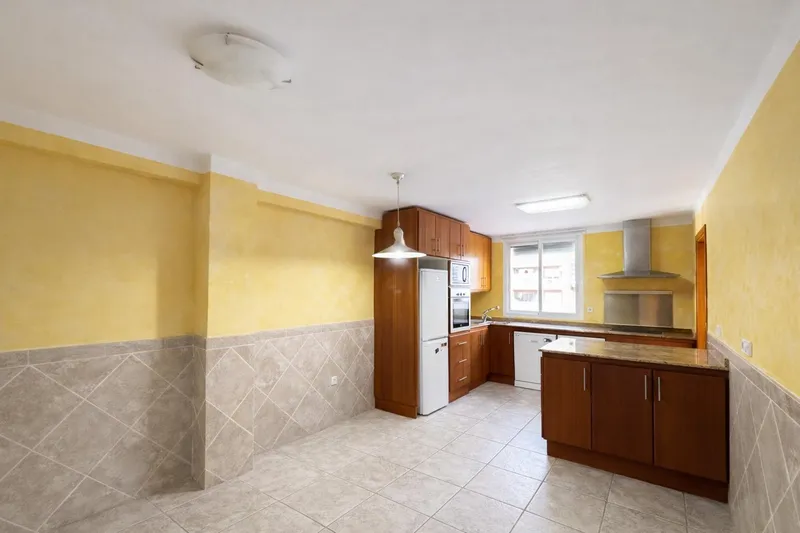 Apartment with wide and bright balcony in central area – El Fortí — photo 8