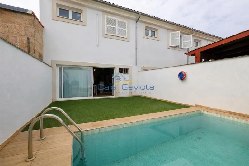 Terraced Villa for sale in Ses Salines, Mallorca — photo 1