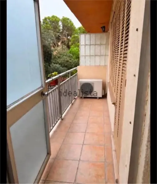 75 m� construidos, 2 habitaciones, 1 baño, terraza y balcón, segunda manobuen estado, armarios empotrados, trastero, orientacion sur, constr — photo 7