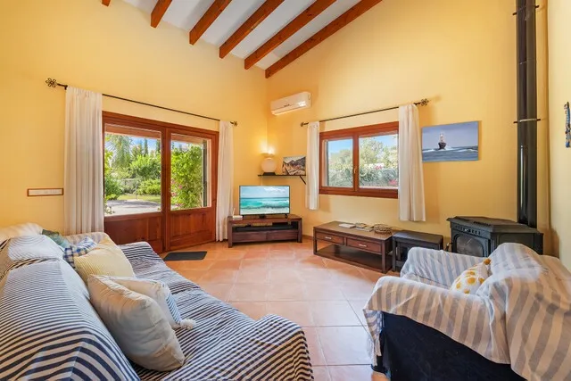 Renovated villa with heated pool for sale near Pollensa, North Mallorca — photo 7