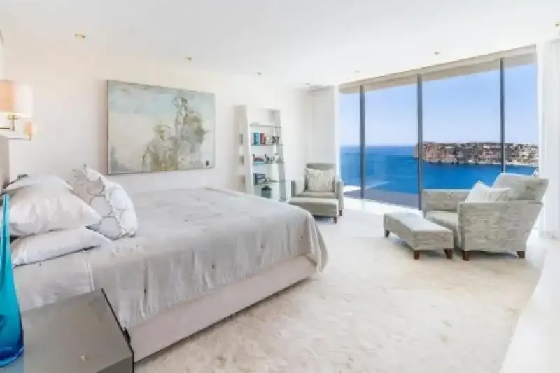 Impresionante villa con vistas al mar en Puerto Andratx Villa de 4/5 dormitorios y 6 ba&ntilde;os con espectaculares vistas al mar y puestas — photo 9