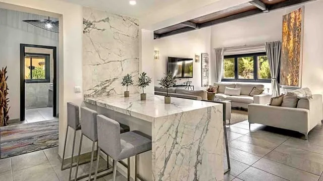 Villa for sale in Costa de la Calma, Calvià, Mallorca — photo 3