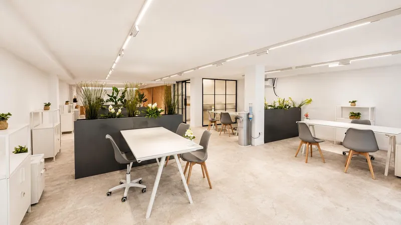 Business - Inca (Son Amonda - Reis Catòlics), Built Surface 102m² — photo 1
