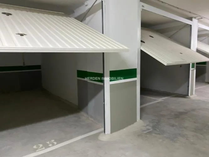 Parking space Via Alemania Mallorca to rent — photo 3