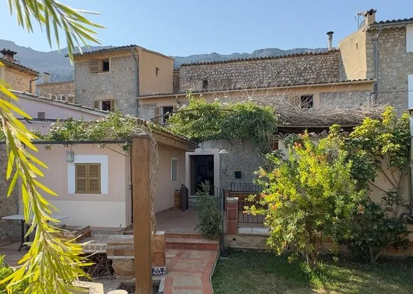 Terraced house in Soller — photo 1