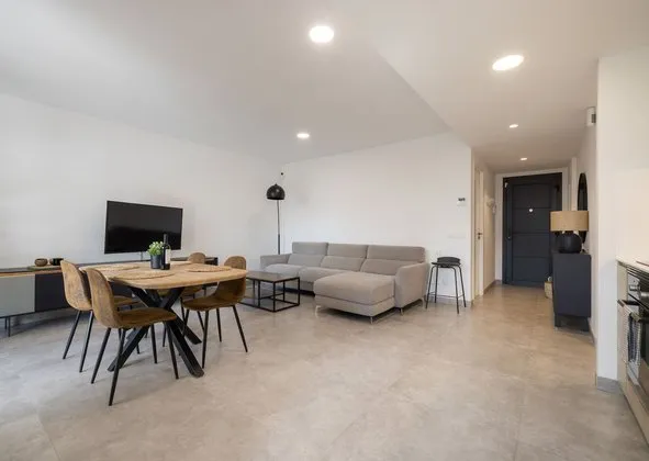 Flat / apartment in Avenida de Bartomeu Riutort, Can Pastilla, Palma de Mallorca — photo 2