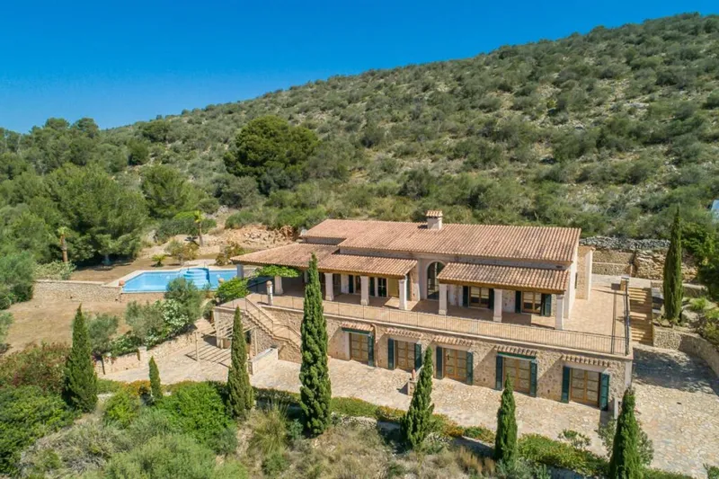 Exclusive natural stone finca in Son Macià / Porto Colom — photo 2