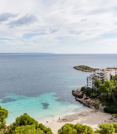 Nice spacious renovated apartment with panoramic sea views in Illetas — photo 1