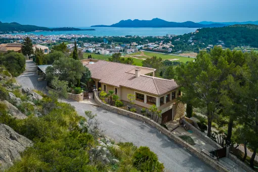 Pollensa, Luxurious, very private chalet with pool, holiday rental license and breathtaking views in Pollensa — photo 4