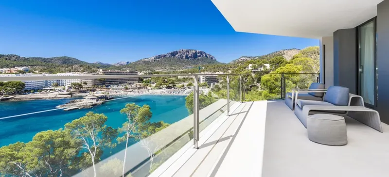 Mallorca Next Properties - Magnificent villa on the seafront — photo 5