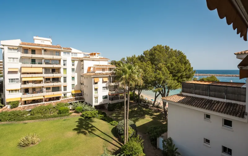 Delightful apartment in beach front residential community — photo 8