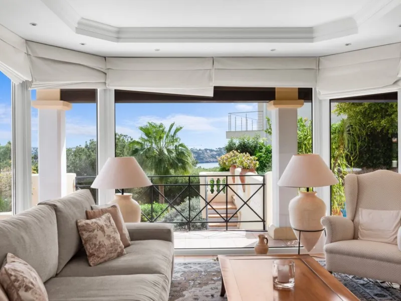 Mediterranean villa for sale in Costa de la Calma with partial sea views — photo 4