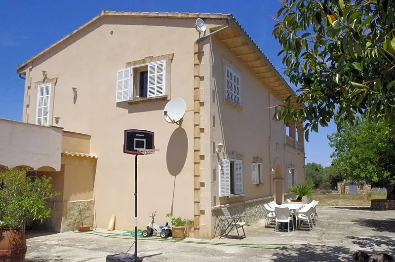 Rustic house with pool + guest house — photo 2