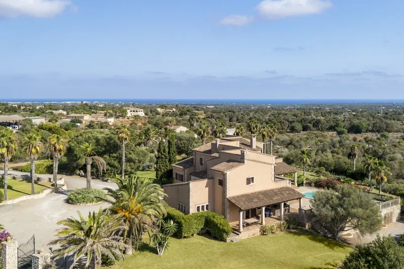 Spacious country house with breathtaking sea views in Alqueria Blanca — photo 1