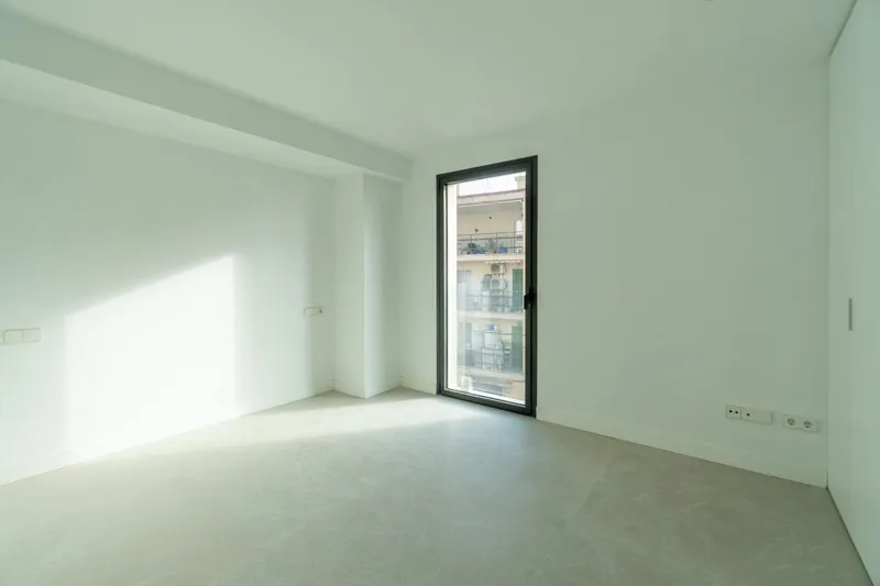 Modern-style villa in Genoa — photo 6