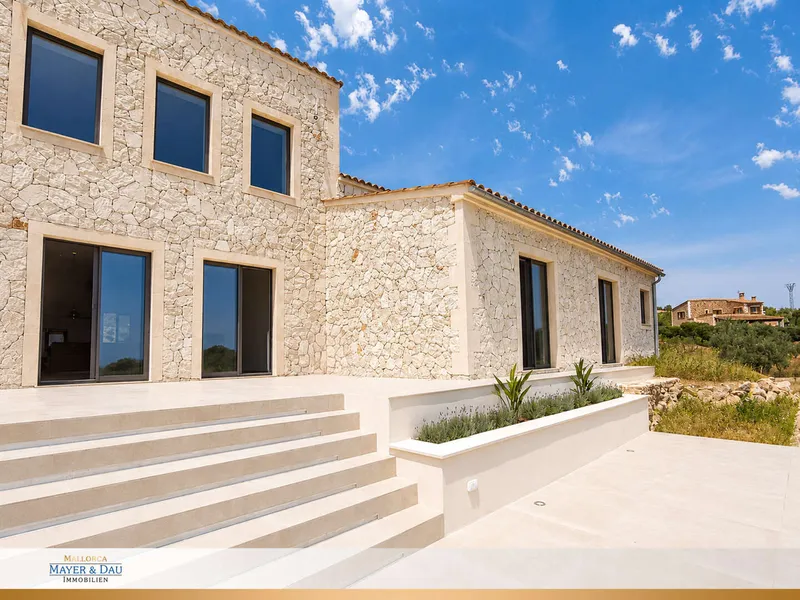 Exclusive new-build villa in Es Horta / Property 9853 — photo 2