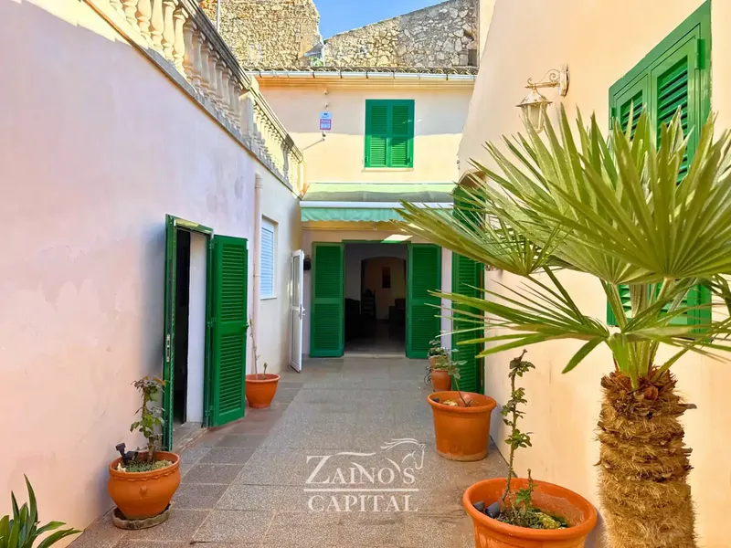 Mallorcan house with garage, patio and terrace in Petra — photo 2
