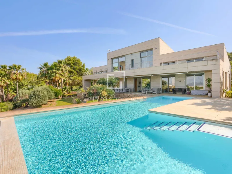592m² house / villa for sale in Palma de Mallorca — photo 3