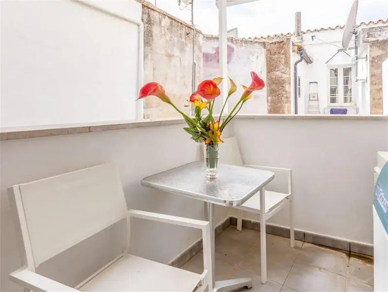 Well-equipped house, no renovation needed, well located, quiet, 3 bedrooms, 2 bathrooms, double glazing, air conditioning, furnished, solar panels. — photo 2