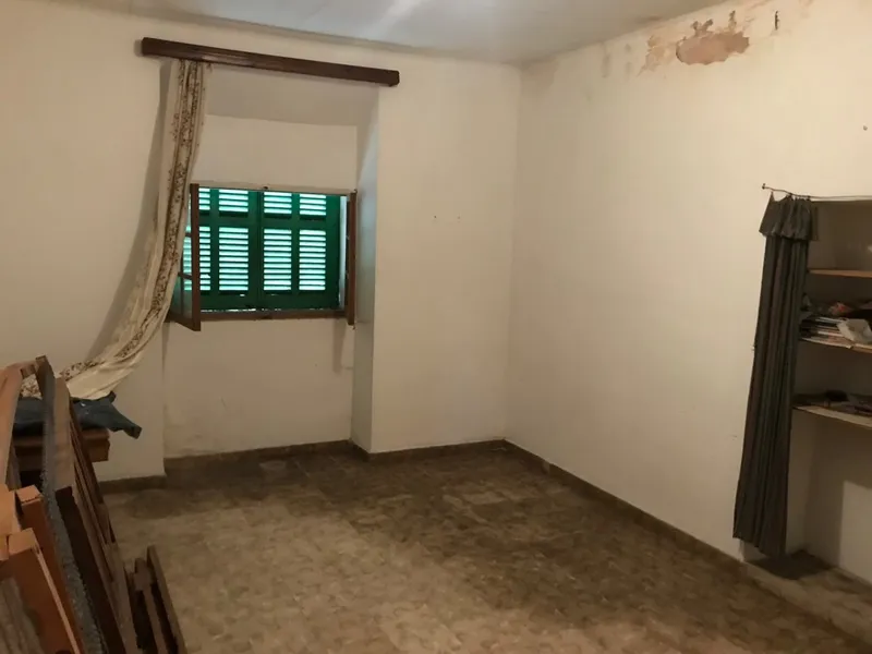 Village house to renovate in Sineu — photo 7
