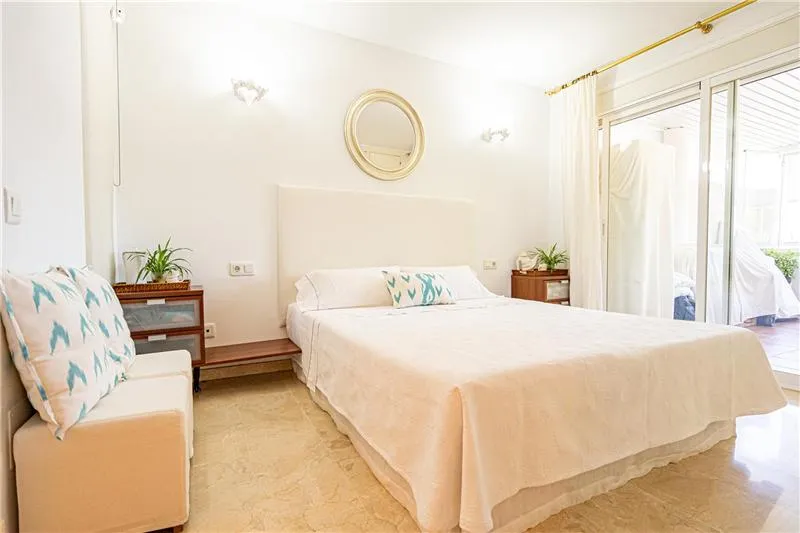 Apartment with a terrace of approx. 32 m² offering views of the forest, in a residential complex with swimming pools — photo 8