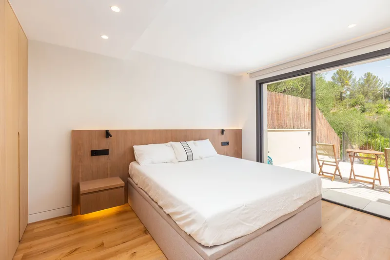 New-build villa with panoramic views and exclusive fittings — photo 12