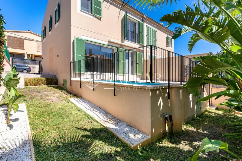 Semi-detached villa with private pool and garden in Sa Cabaneta — photo 3