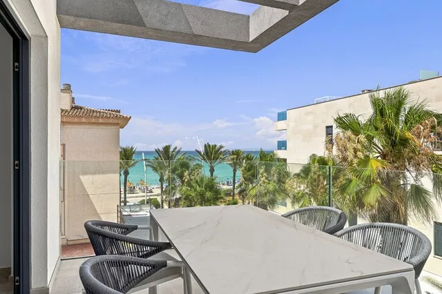 Duplex penthouse with rooftop pool for sale in Playa de Palma, Mallorca — photo 3