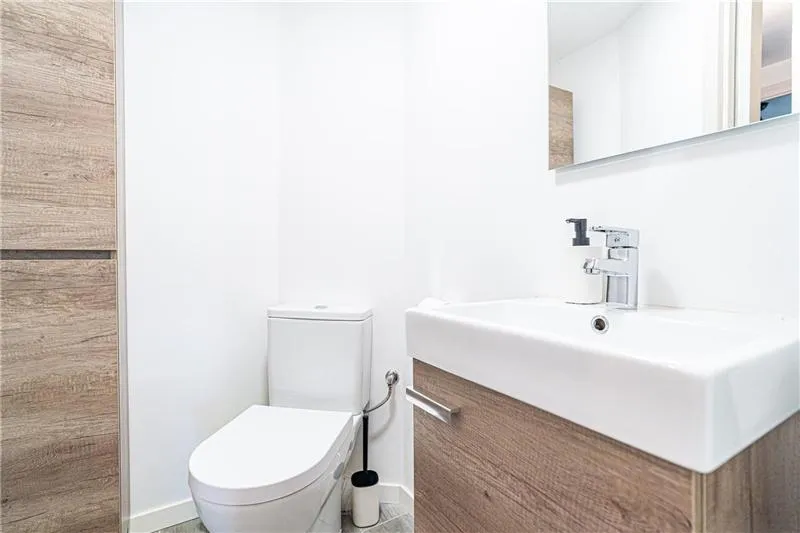Apartment with a terrace of approximately 12 m² offering unobstructed views. — photo 12