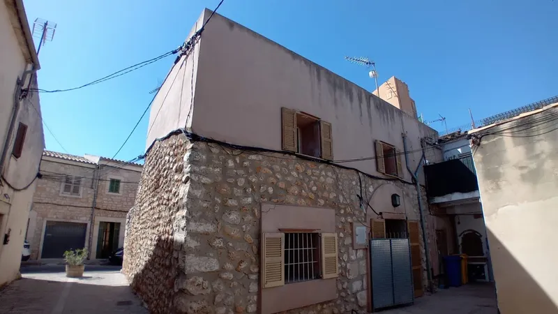 Village house to renovate — photo 2