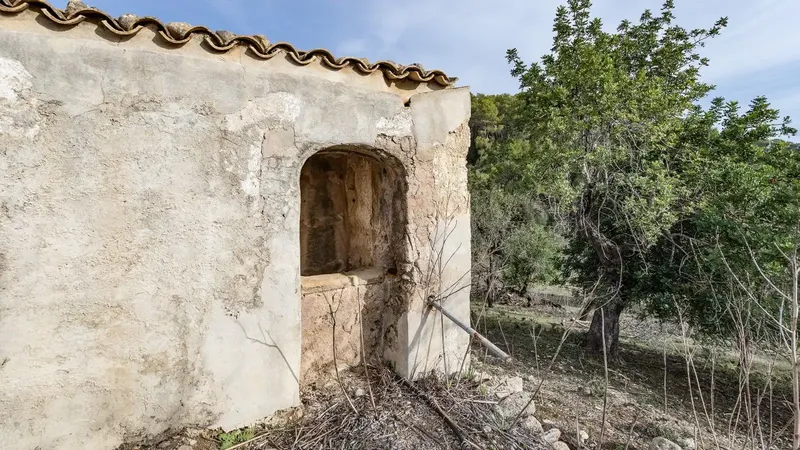 Nestled in the picturesque hill landscape of the Serra de Tramuntana, this 16,000 m2 finca is located near the village — photo 10