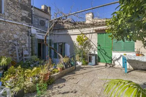 House — photo 2