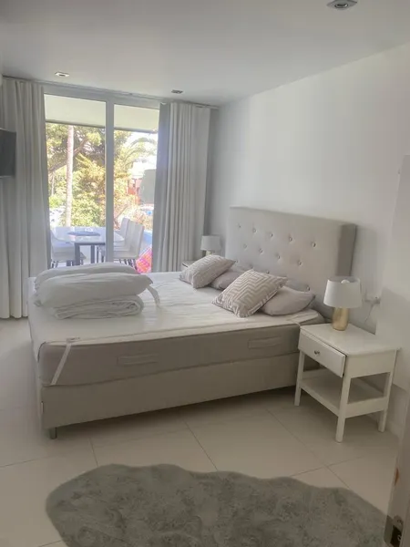 Apartment with lateral sea views in Puerto Portals — photo 4