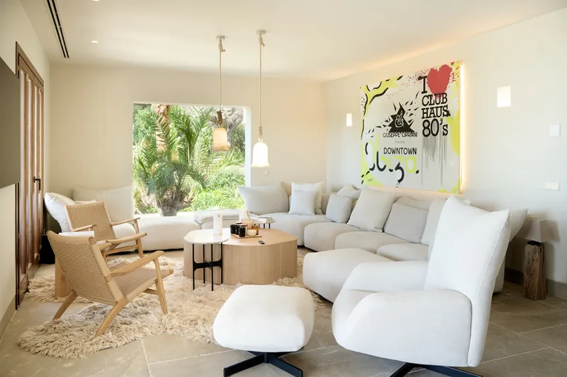 Exclusive Mediterranean family villa with tropical garden - Marcel Remus Real Estate — photo 9