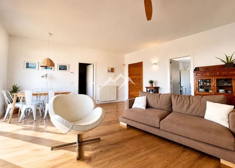 Apartment with sea views and pool in Cala Major — photo 9