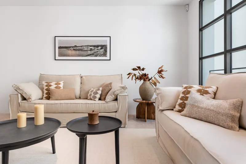 Live where the sea begins: renovated old town jewel in Porto Colom — photo 9