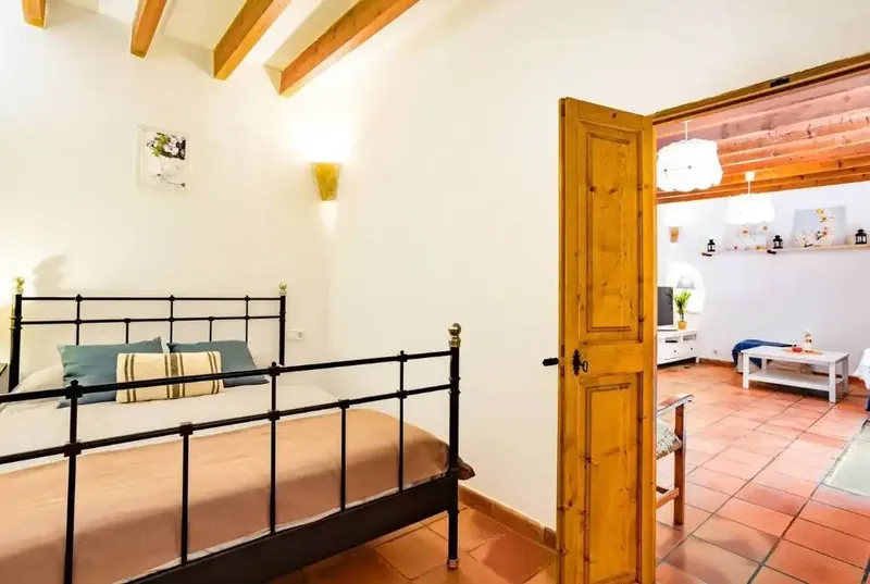 Discover the charm of rural life with this impressive rustic finca for rent, located between the picturesque villages of Santanyí and C — photo 10