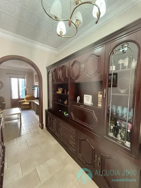 Town House — photo 2
