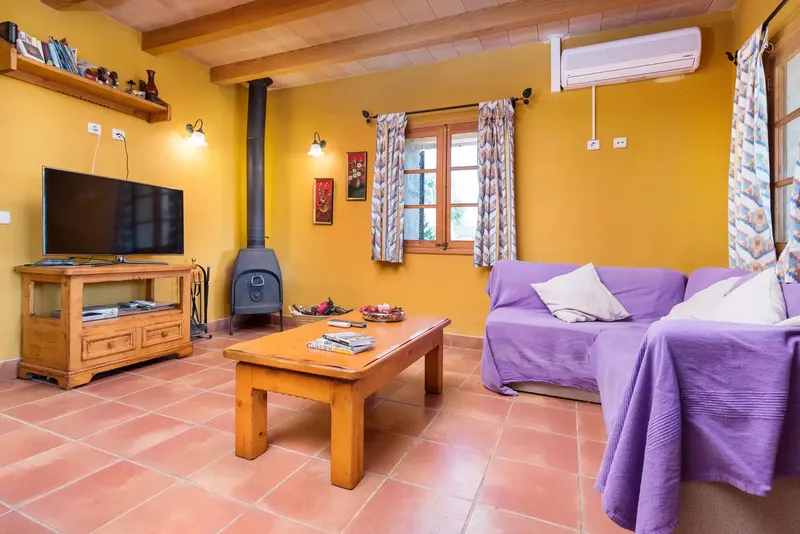 Rustic finca in Mancor de la Vall, spectacular rustic finca with spectacular views and holiday license for 4 people, the property — photo 7