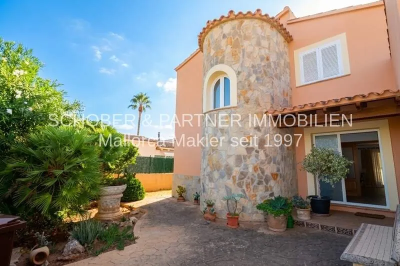 Chalet with 5 rooms, 2 bathrooms, garage and pool for sale — photo 4