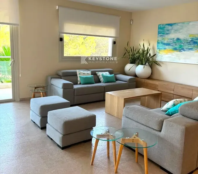 Exclusive apartment for long-term rent in one of the most prestigious residential areas in the southwest of Mallorca — photo 7