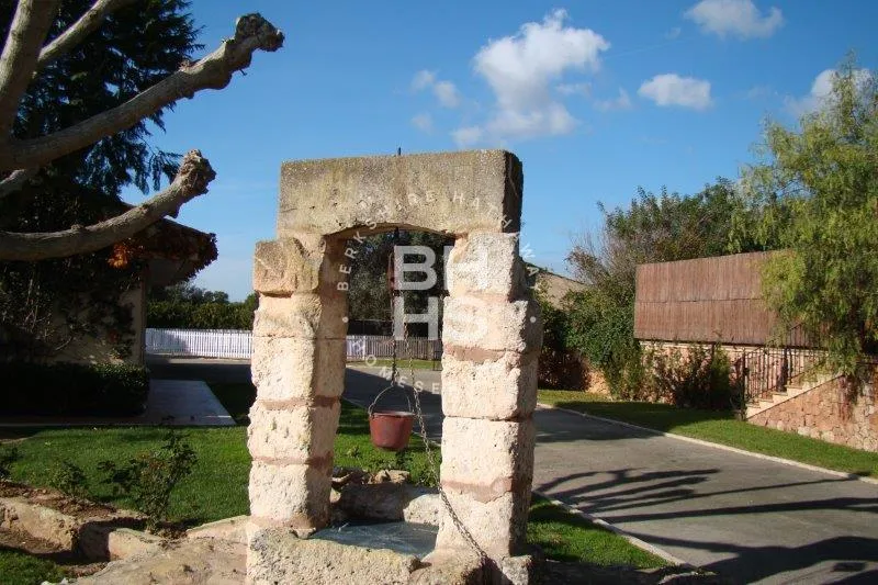 Rustic Finca for sale in Llucmajor — photo 12