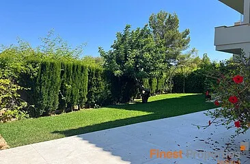 Stylish ground floor apartment with private garden in Portals Nous — photo 1
