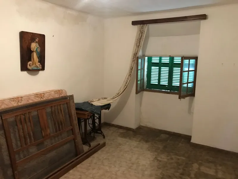 Village house to renovate in Sineu — photo 9